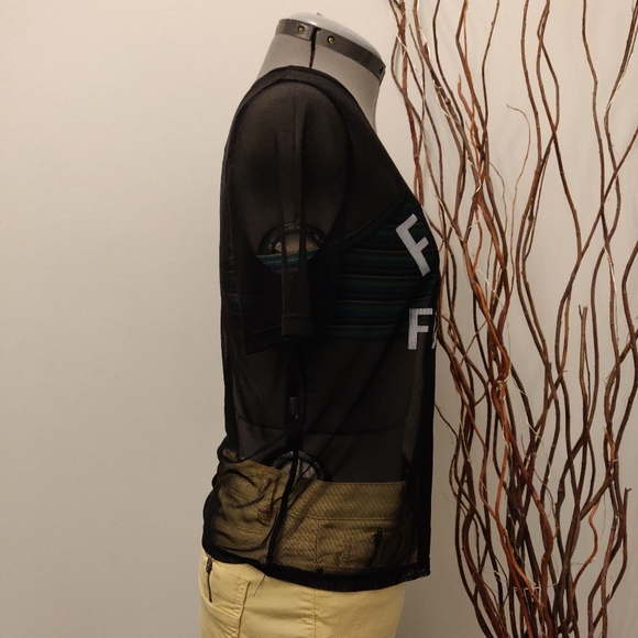 Fun mesh t-shirt - Picture 3 of 7